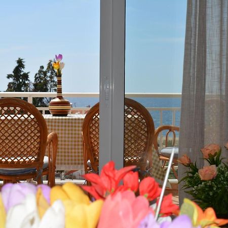 Panos Apartments Gerakini Esterno foto