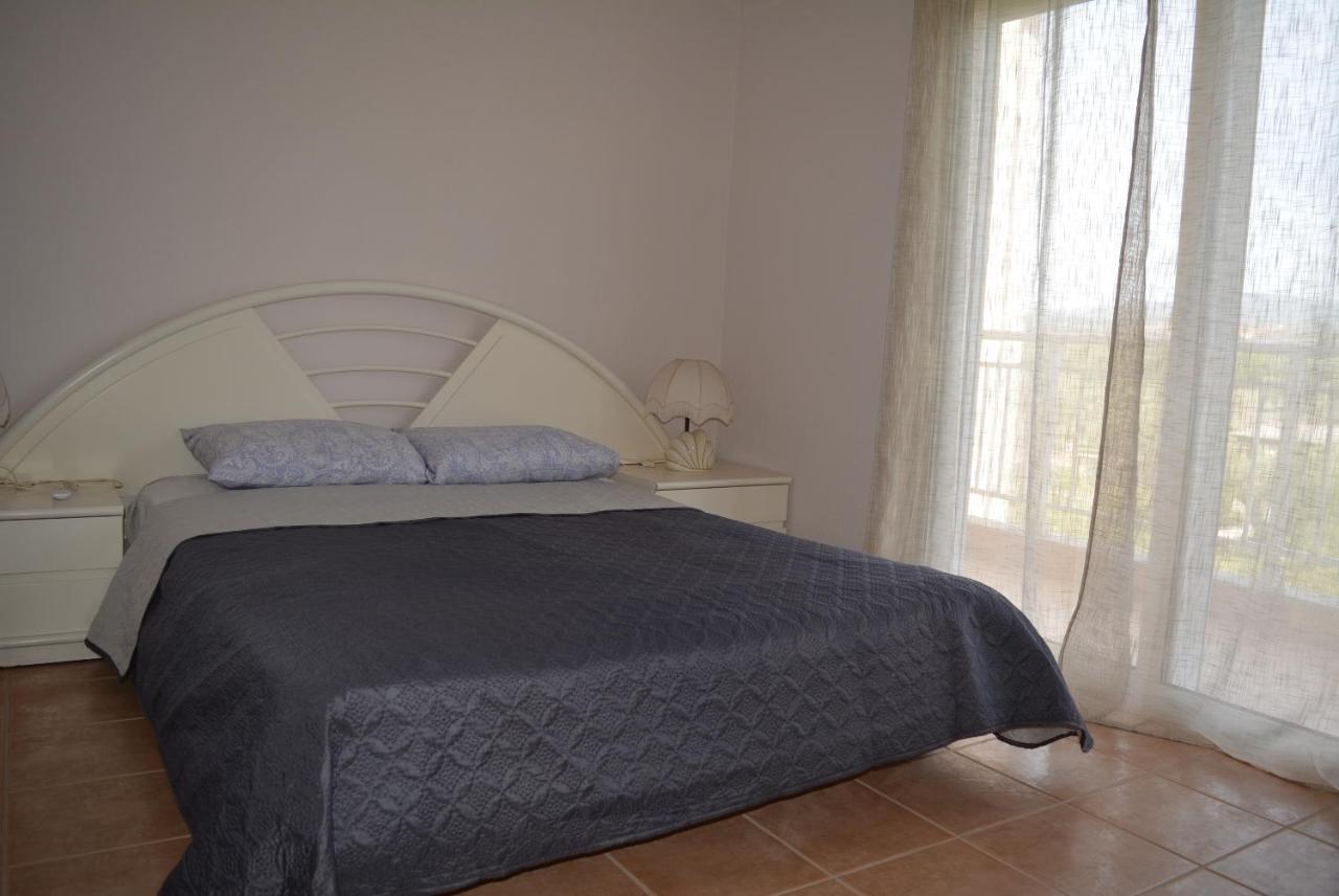 Panos Apartments Gerakini Esterno foto