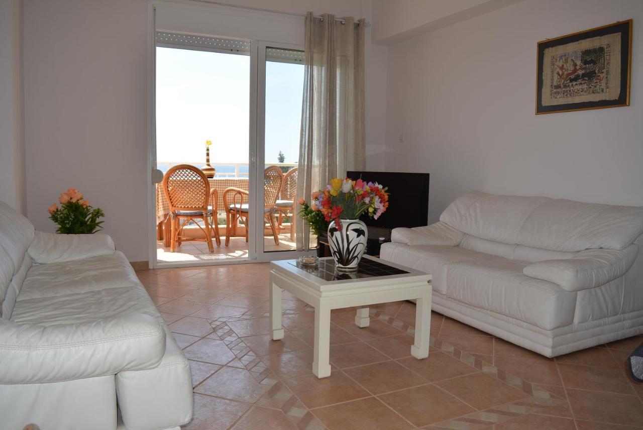 Panos Apartments Gerakini Esterno foto